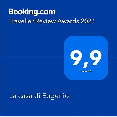 La Casa Di Eugenio Apartment Napoli Bagian luar foto