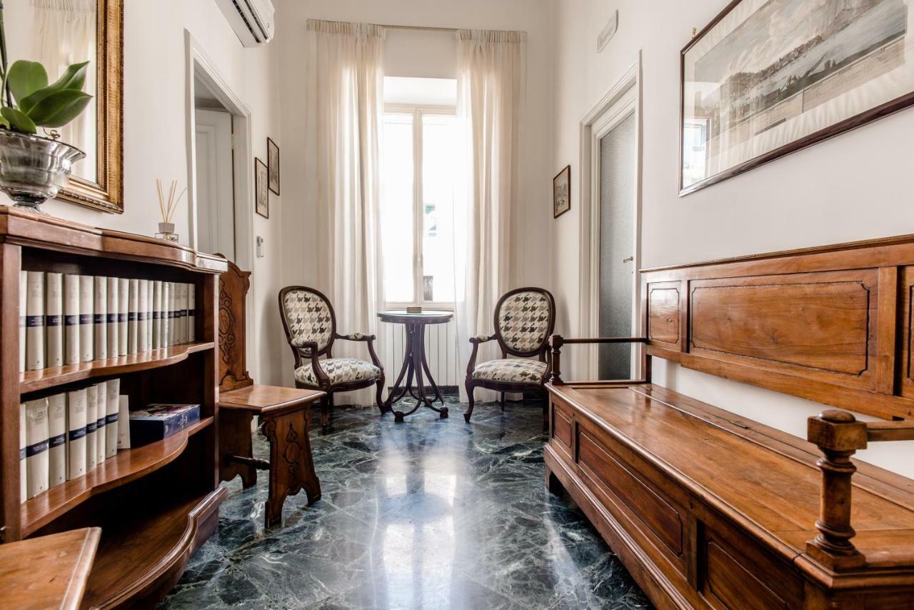 La Casa Di Eugenio Apartment Napoli Bagian luar foto
