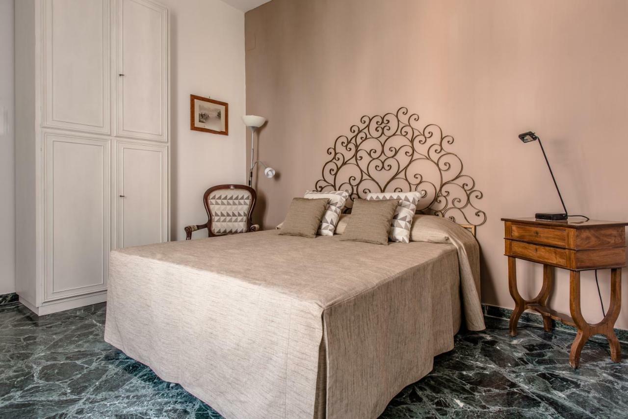 La Casa Di Eugenio Apartment Napoli Bagian luar foto